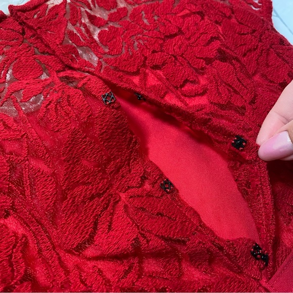 TADASHI SHOJI RED PLEATED BLOUSON WAIST SHEER EMBROIDERED LACE CAP SLEEVE DRESS - Picture 9 of 16